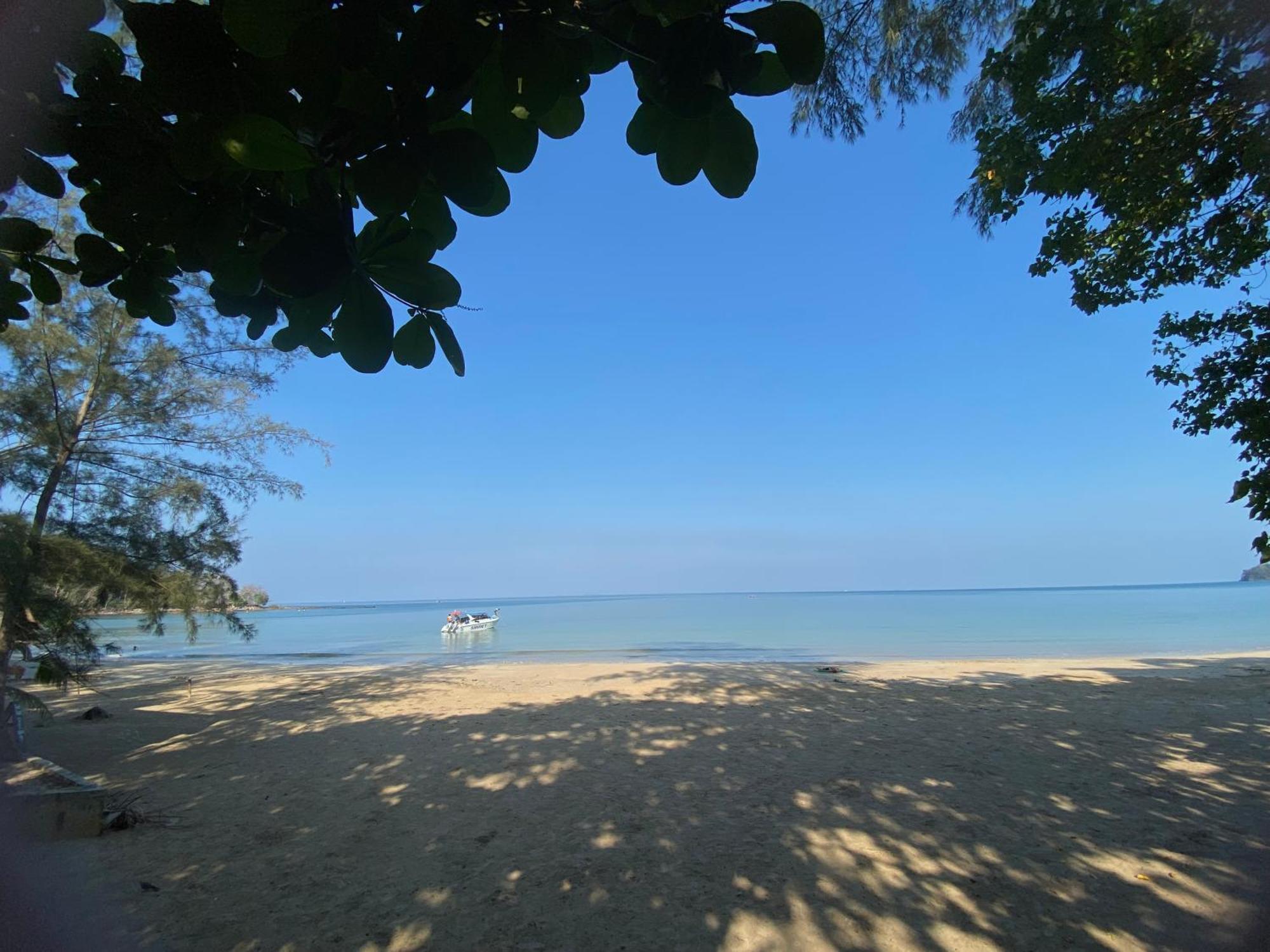 Coconut Lanta Resort @Klong Dow Beach Krabi town Exterior foto