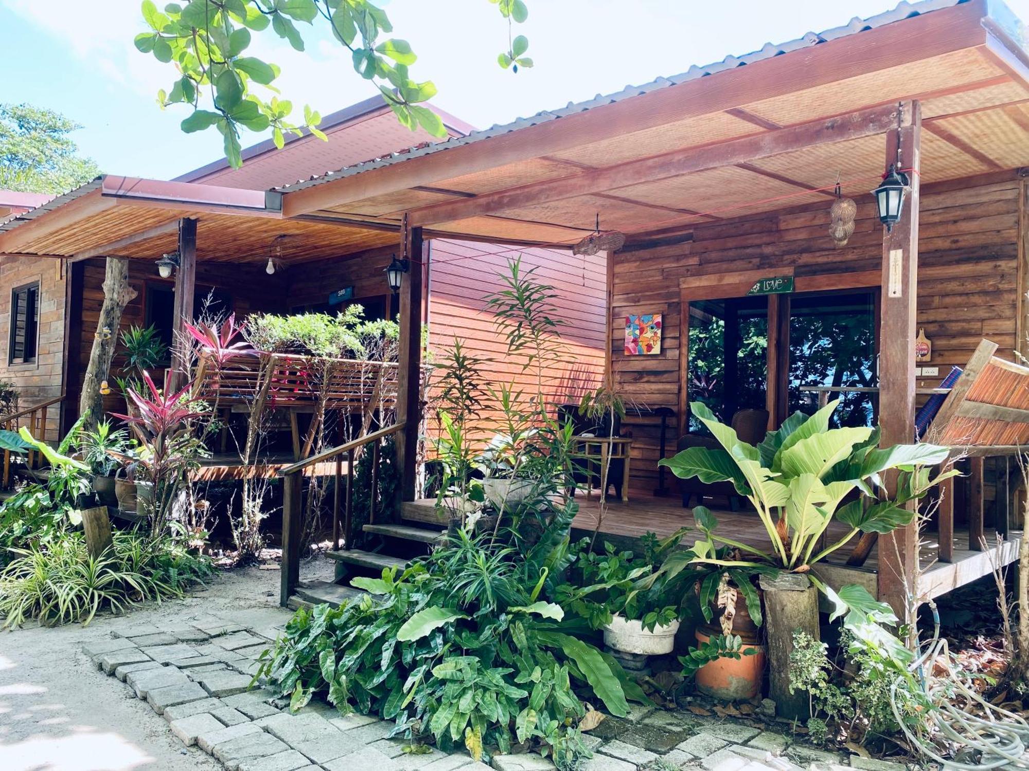 Coconut Lanta Resort @Klong Dow Beach Krabi town Exterior foto